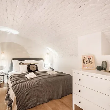 Roomli Boho Chic Budapest