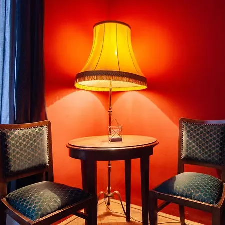 Hedonist Lodge Апарт-отель
