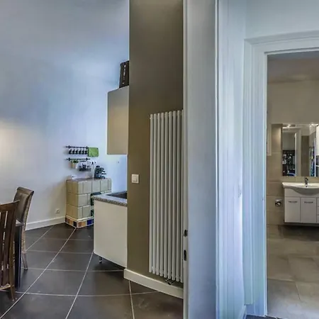 The Mondain Apartment *