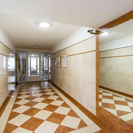 Viola - Newly Furnished With Free Garage! Apartment Budapest