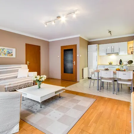 Viola - Newly Furnished With Free Garage!