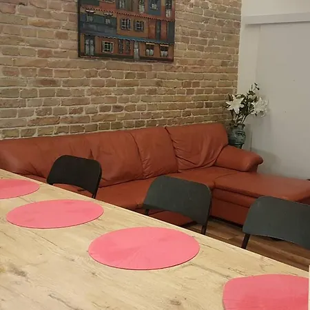 Pacman Apartment *
