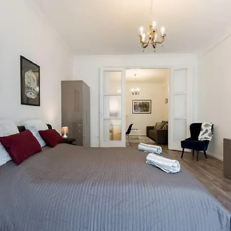 Splendid Private Flat Appartamento Budapest