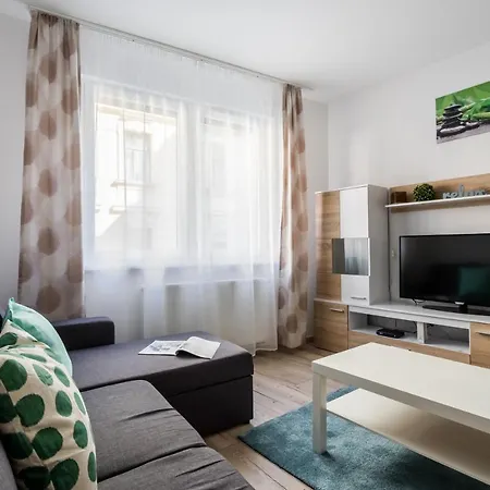 Bpr Brody Street Apartment *