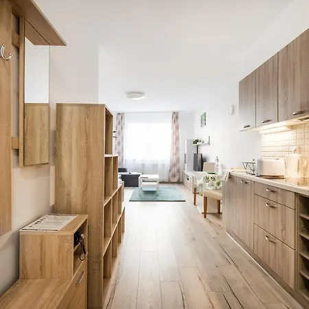 Bpr Brody Street Apartment *
