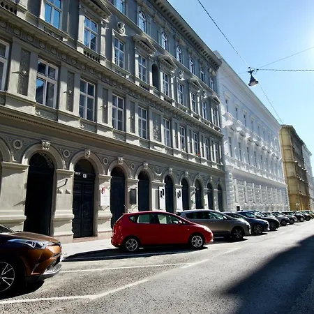 Ecostay Zoltan Street Budapest