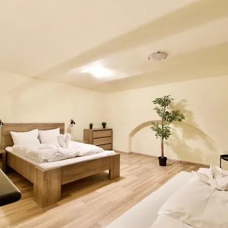 Ecostay Zoltan Street *