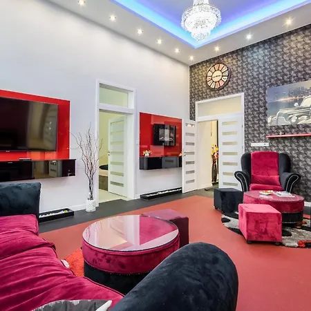 Red Passion Deluxe At Gozsdu Apartament