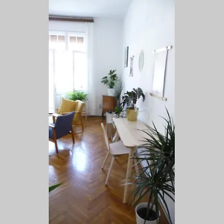 Apartment Herbarium Vago *