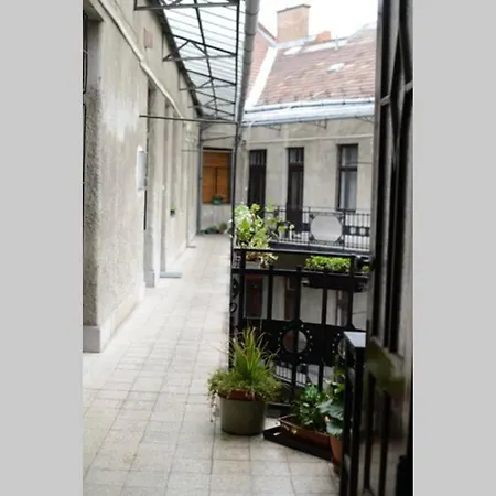 Apartment Herbarium Vago