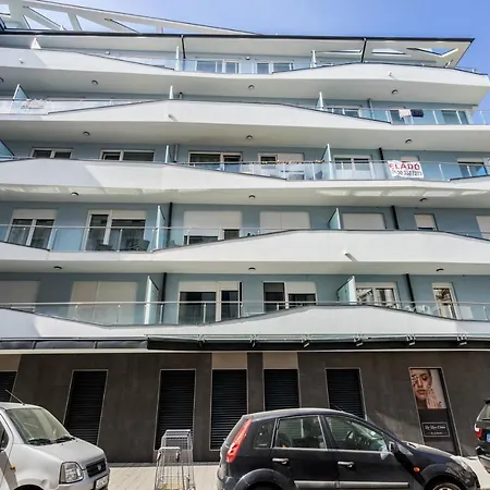 Bpr Galactic Empire With Balcony Budapest