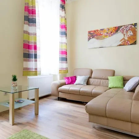 Luxury In The Center Apartment Budapest
