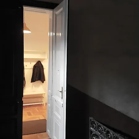 Luxury New Cozy Flat At Dob Street Nearby Gozsdu Court * Budapest