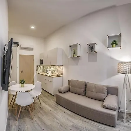Glam Downtown Apartment Budapest