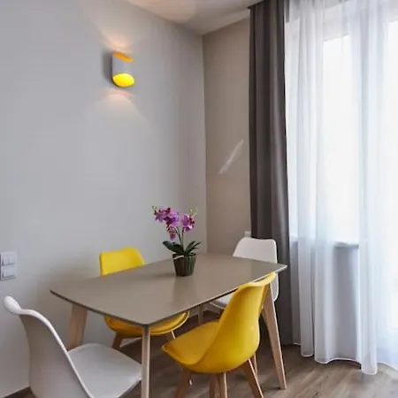 Orangehomes Fantastic 3 Bedrooms Dohany Street