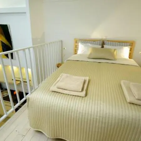 Orangehomes Two Bedroom Raday Str.
