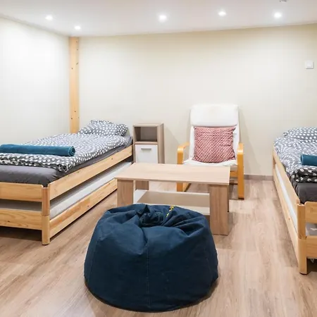 Cozy & Quiet Near Kiraly Street Free Parking, Ac, Perfect For 4 Guests! * Budapest