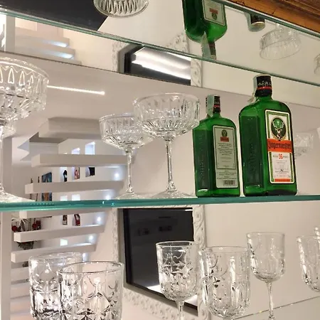 Presidential Apartment *