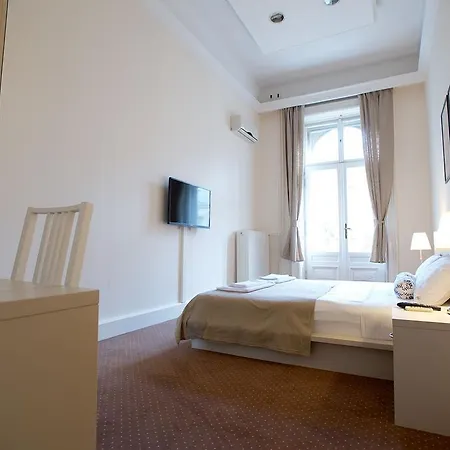Andrassy Thai 3*