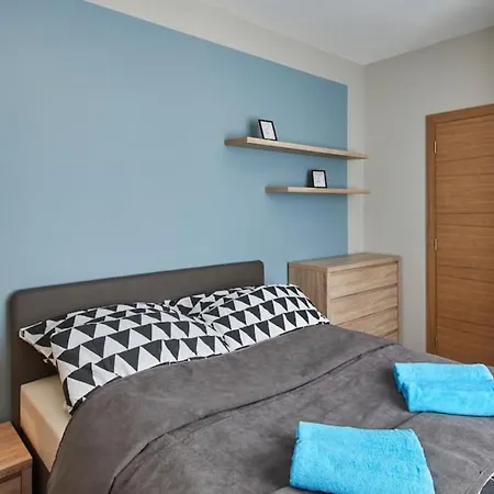 Apartment Orangehomes Fantastic 3 Bedrooms Dohany Street