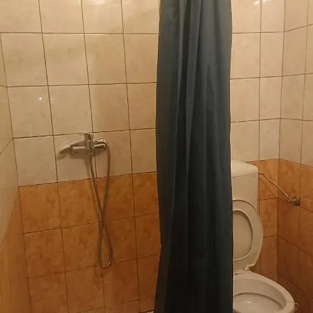 Pillango Munkasszallo Hostel *