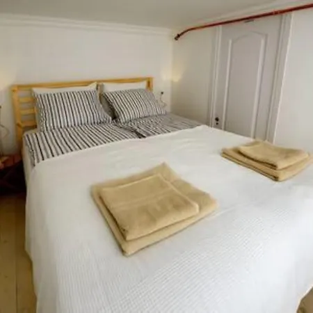 Apartment Orangehomes Two Bedroom Raday Str.