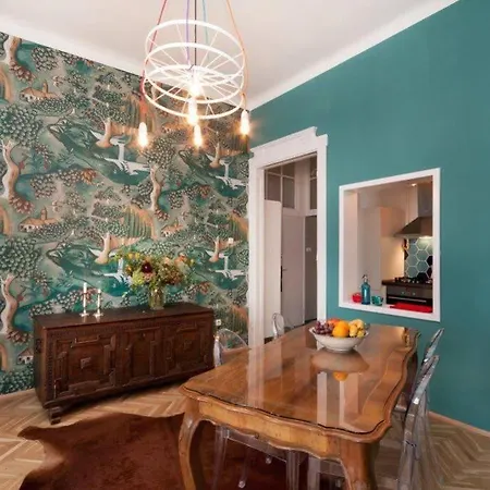 Apartment Elegance At The Opera *