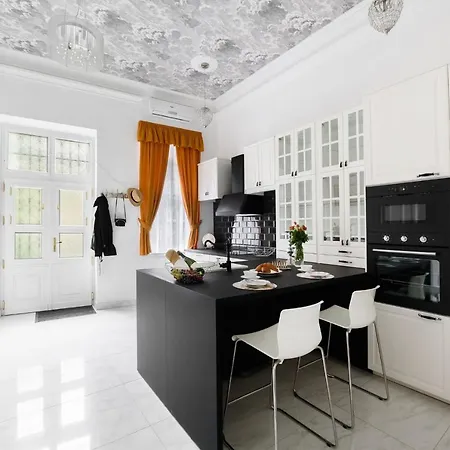 Opera Deluxe Apartman Budapest
