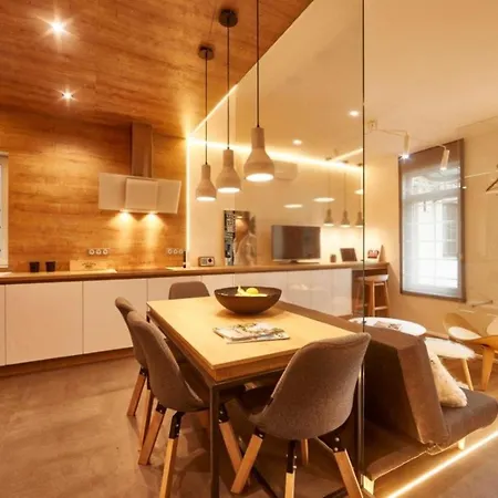Bpr Woodnest With A/c Apartment