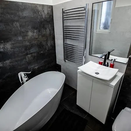 Apartment Danube Bank With Sauna/a.c Budapest