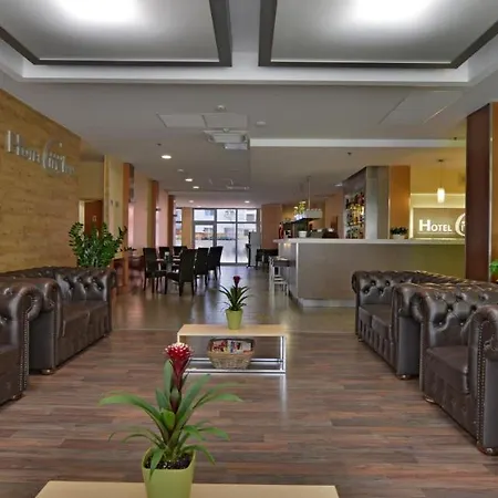 Hotell City 4*