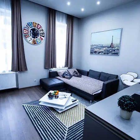 Apartment Danube Bank With Sauna/a.c