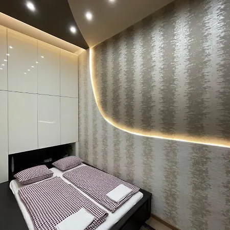 Apartment Danube Bank With Sauna/a.c