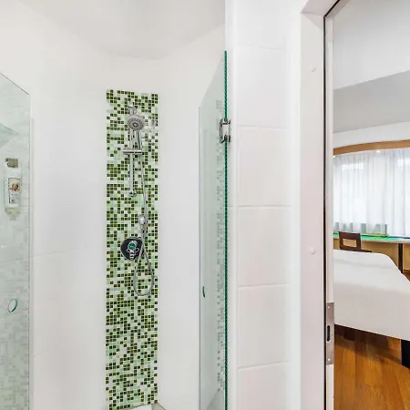 Ibis City Hotel 3*