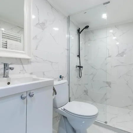 Apartment W33 - Prime Location - Comfortable Quality Apartments By Bqa