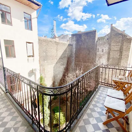 Luxury In The Centre Ac Parking Garden * Budapest