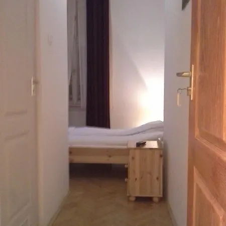 Szálloda Old Monarchia Budapest