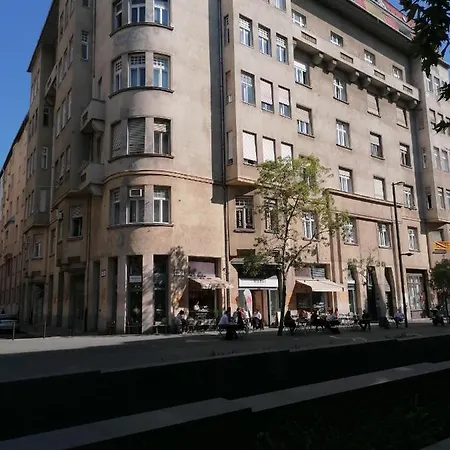 Next Door Appartamento Budapest
