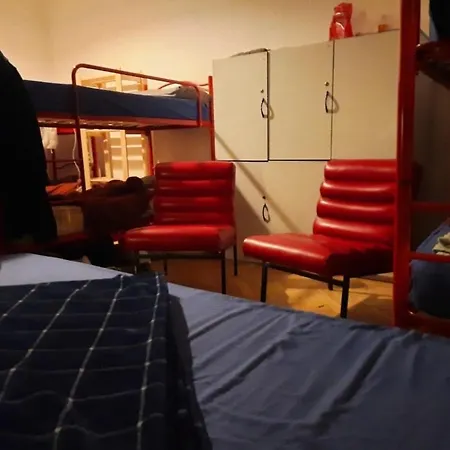 Hostel Lamis *