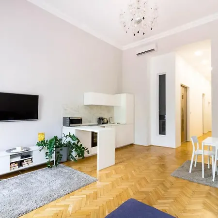Luxury Lisbeth Apartman Budapest Apartman *