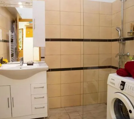 Central Modern Flat For 3 Budapest