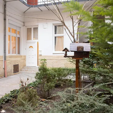 Central Modern Flat For 3 Budapest