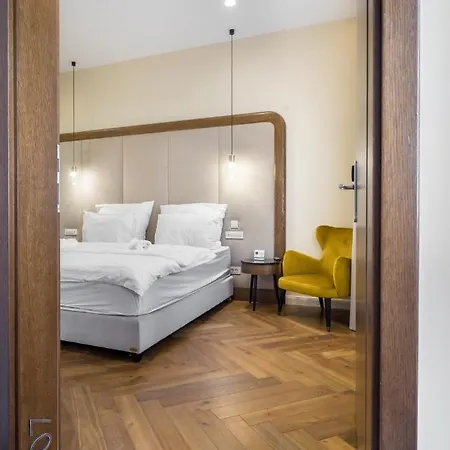 Eye- Boutique Suites, By Bqa Budapest