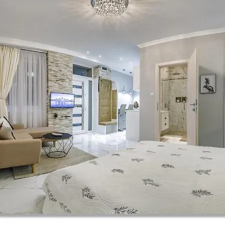 Silver Ridge * Budapest