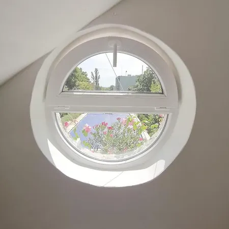 Hillside With Ac & Heating In Grande Maison Apartment