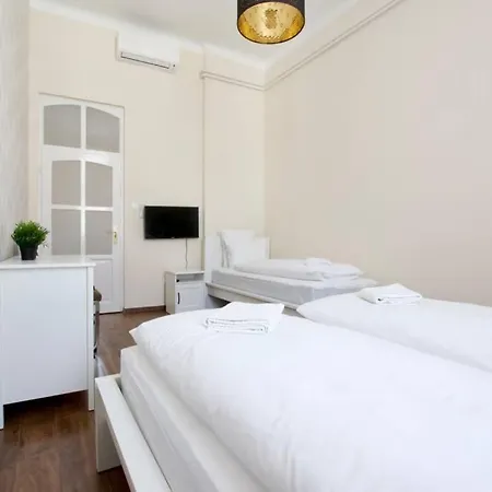 Apartmán Premium By Hi5-vaci Str. 3 Bedroom