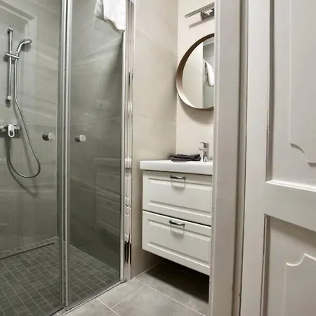 Premium By Hi5-vaci Str. 3 Bedroom Apartmán