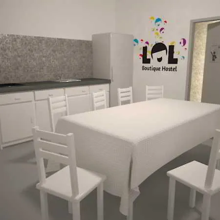Lol Boutique Center Ostello