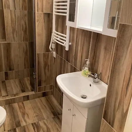 Roland Apartmant Zuglo Apartment *