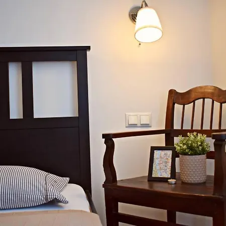 Apartment In Historical Building With Free Private Parking Budapest